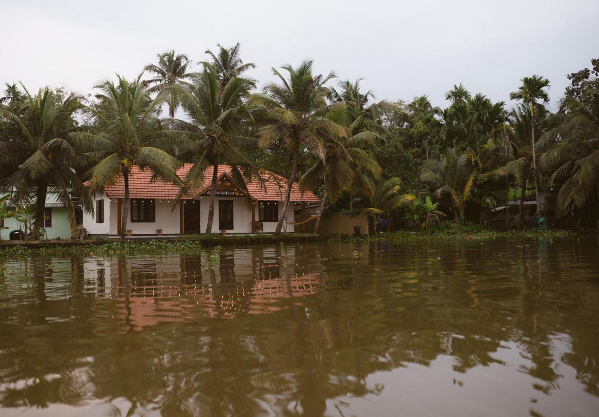 Appartement Tulsi Kayal Retreat à Champakulam Extérieur photo