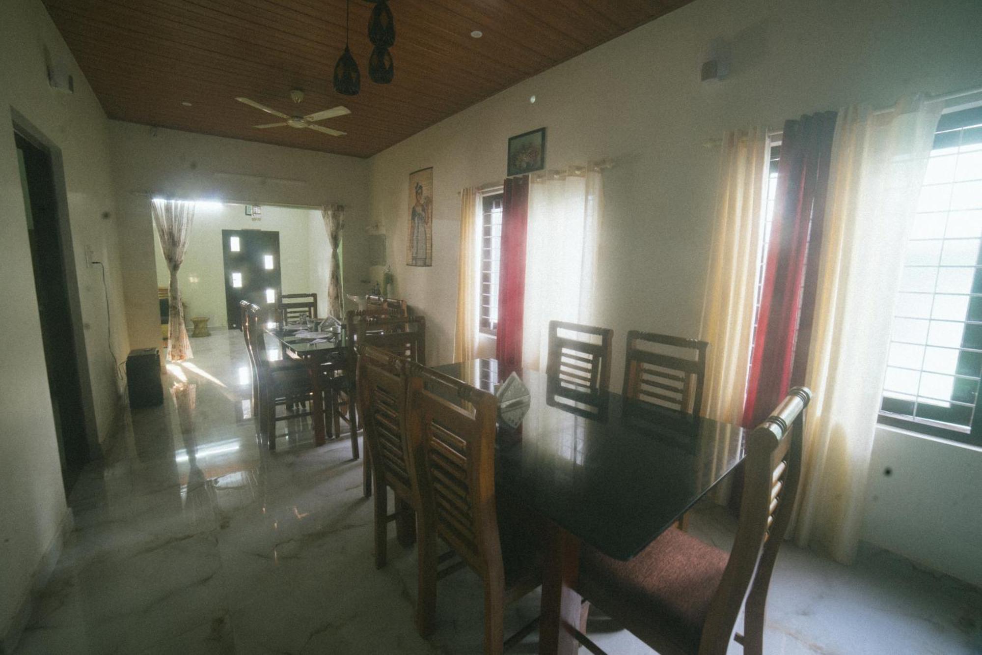 Appartement Tulsi Kayal Retreat à Champakulam Extérieur photo
