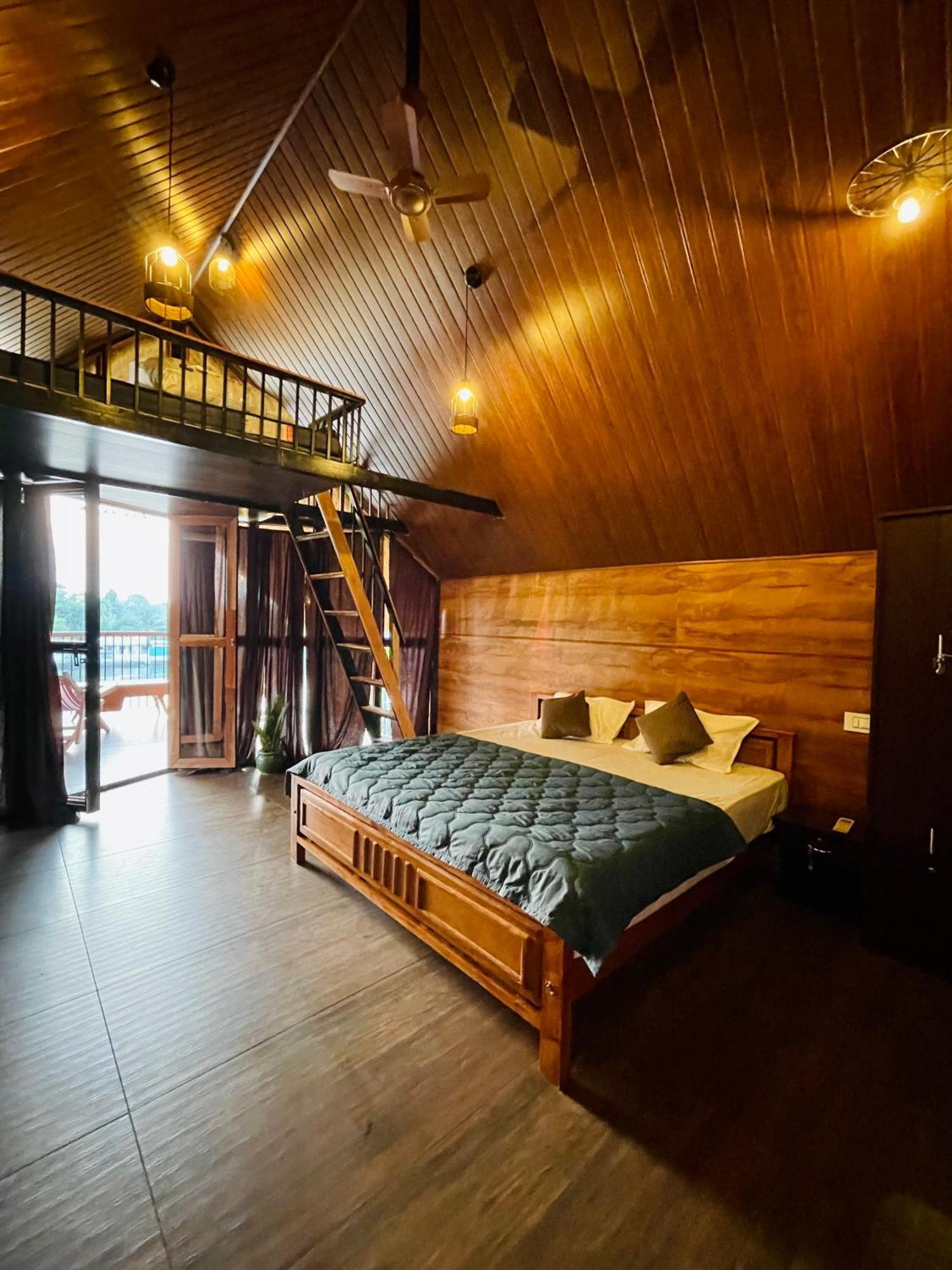 Appartement Tulsi Kayal Retreat à Champakulam Extérieur photo
