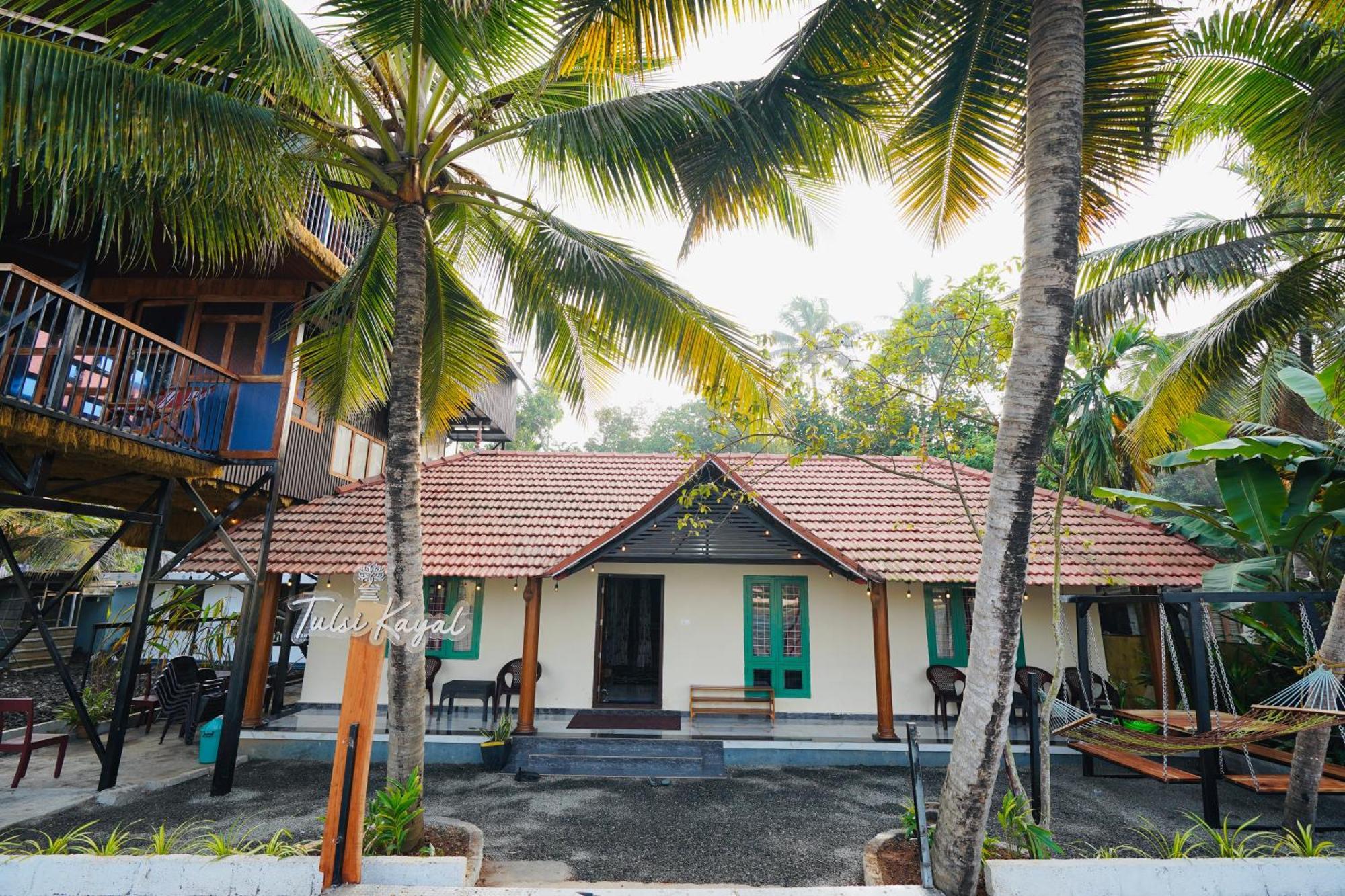 Appartement Tulsi Kayal Retreat à Champakulam Extérieur photo